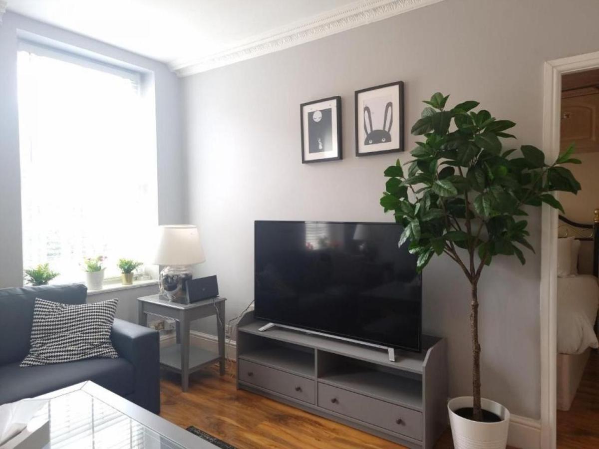 Beautiful 2 Bedroom Flat In Frampton Street Londres Exterior foto